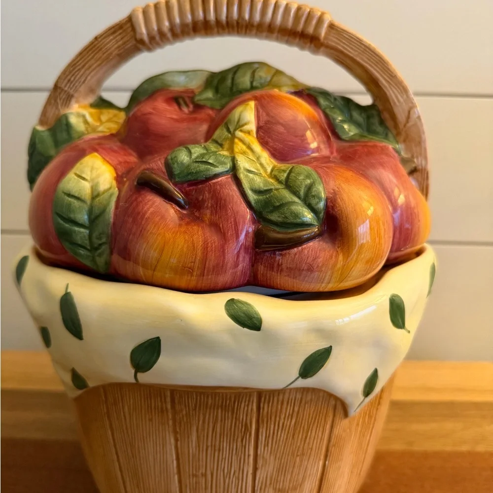 Vintage Cooks Club Apple Basket Cookie Jar
